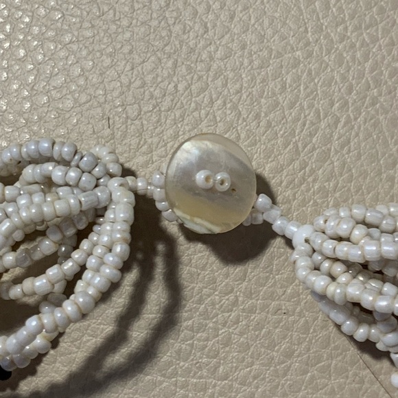 White Beaded Necklace With Stone Disc Pendant - Picture 4 of 5